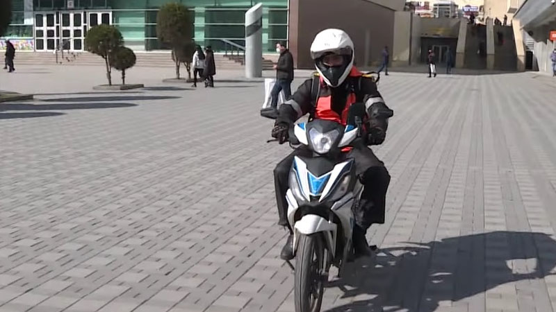 Moped sürənlərin nəzərinə - 100 manat cərimələnə bilərsiniz (VİDEO)