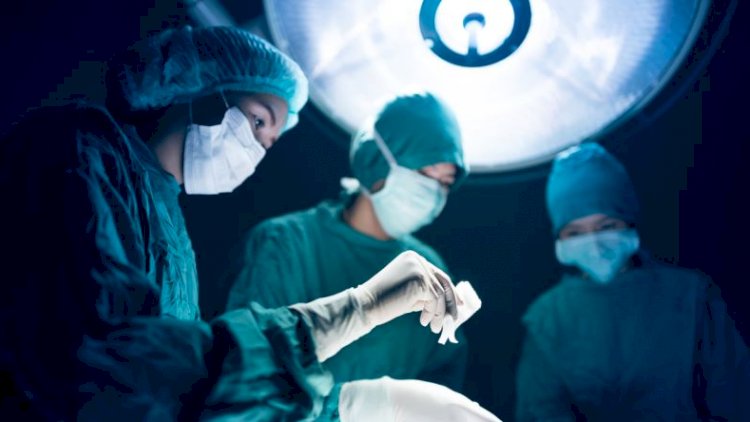 Dünyaca məşhur kişi qadın oldu - Fotolar