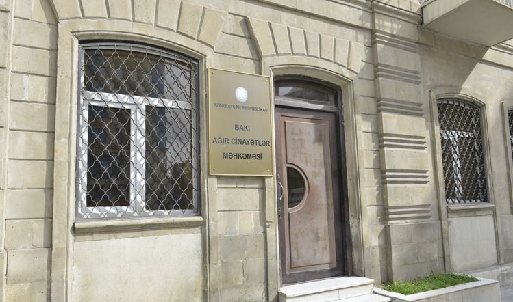 İcra başçısının bacısı oğlunun vəkili medianın məhkəmədə iştirakına etiraz edib