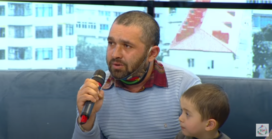 Azərbaycanda BİABIRÇILIQ: Oğul efirdə atasının üzünə TÜPÜRDÜ - VİDEO