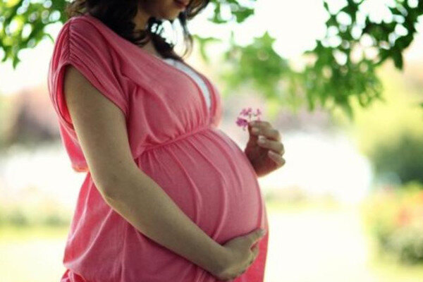 Azərbaycanda qadını aldadaraq hamilə qoyan kişi onu KÜÇƏYƏ ATDI - VİDEO