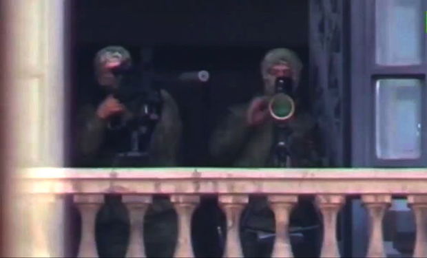 Paşinyanı snayperlər qoruyur - VİDEO