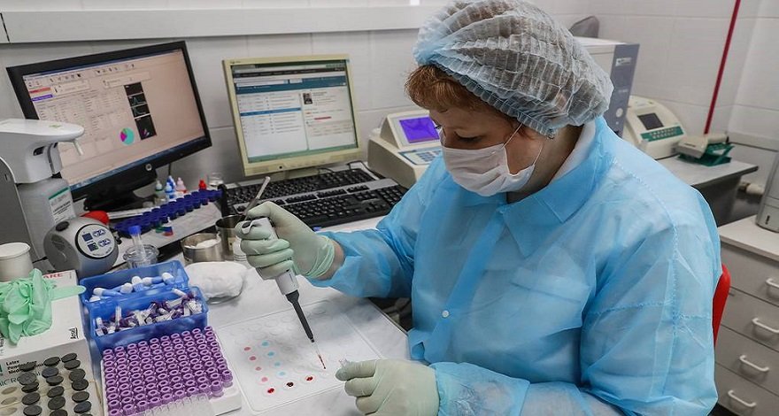 Ученые выдвинули предположение, что люди со второй группой крови восприимчивее к заражению COVID-19