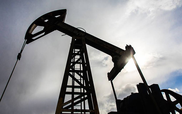 Neftin qiyməti 67 dolları ötdü