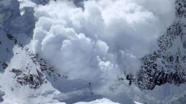 Əfqanıstanda qar uçqunu: Ölənlər var - VİDEO