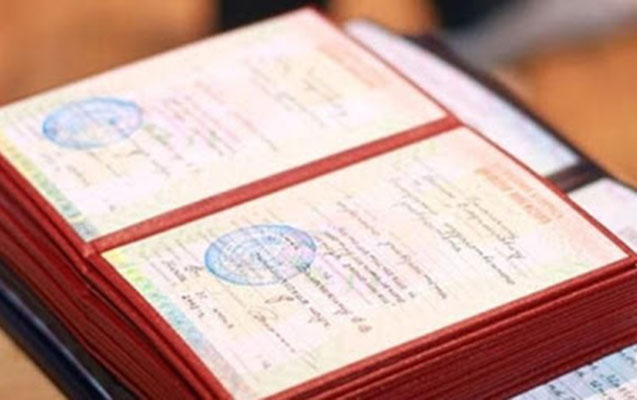 Ötən ay 70 diplom tanınmayıb