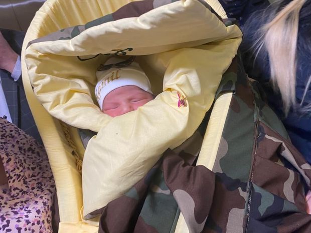 Daha bir şəhidin adı yeni doğulan övladına verildi - FOTO