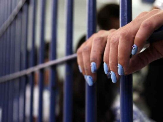 Həbsxanada olan QADINLARIN inanılmaz ETİRAFLARI - VİDEO