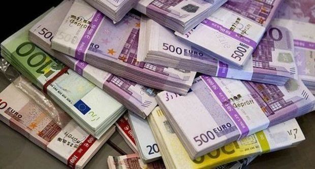 Kibercinayətkarlar Çexiya banklarından 54 milyon avro oğurladı