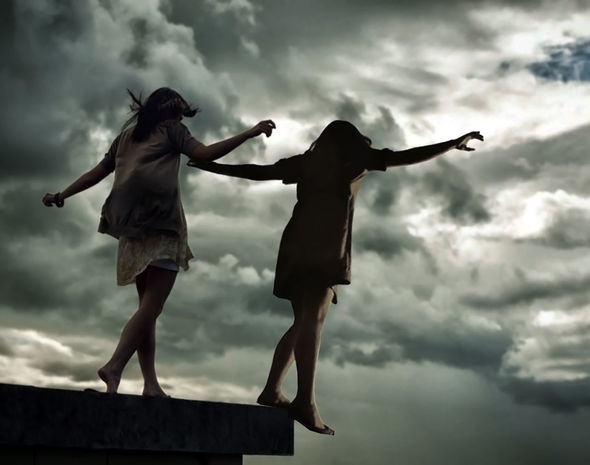 Birgə intihar edən qızlar sinif yoldaşı olublar – TƏFƏRRÜAT+YENİLƏNİB