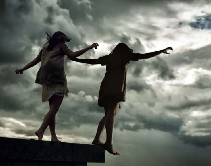 İntihar edən digər məktəbli qızın da fotosu YAYILDI - FOTO