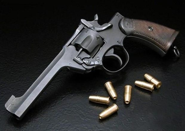 Yevlax sakinindən tapança götürülüb