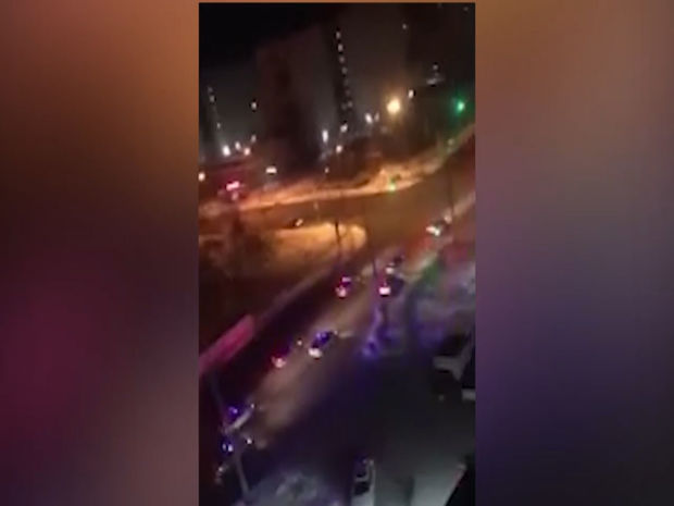 Rusiyada yeddi polis maşını bir sürücünü təqib etdi - VİDEO