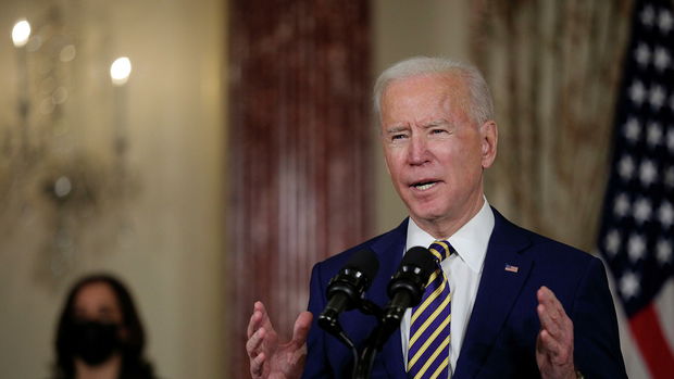 Bayden: “Amerikalılar peyvənd olunduqdan sonra ABŞ öz ehtiyatlarını digər ölkələrlə bölüşəcək”