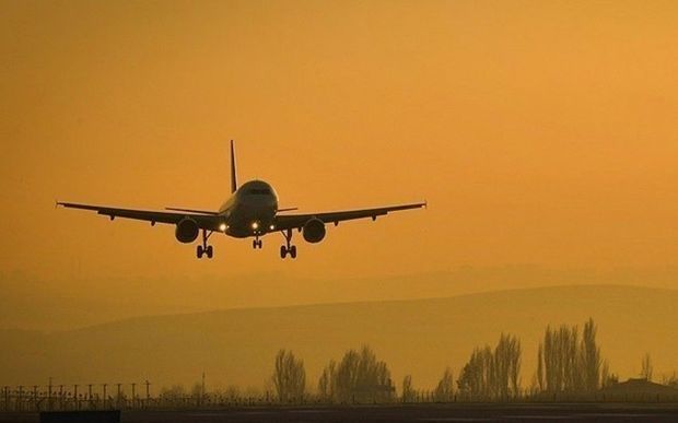 Ukrayna Bakıya aviareysləri bərpa edir - VİDEO