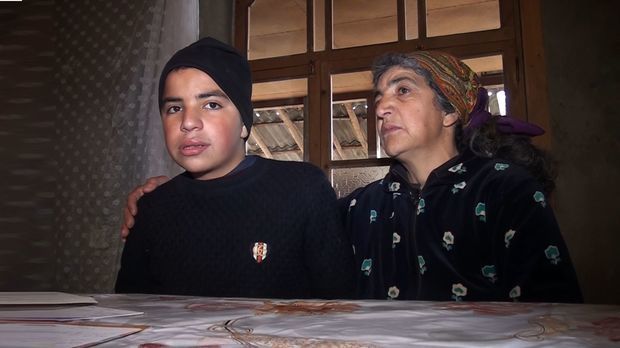 Почему прекращена выплата социального пособия ребенку-аутисту? - ВИДЕО