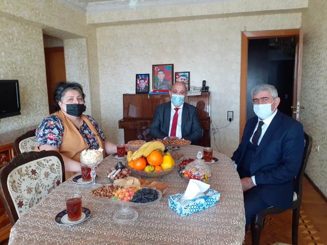 Nəsimi rayonunda Vətən müharibəsi Şəhid ailələrinə, əlillərə və aztəminatlı ailələrə bayram sovqatları çatdırılıb