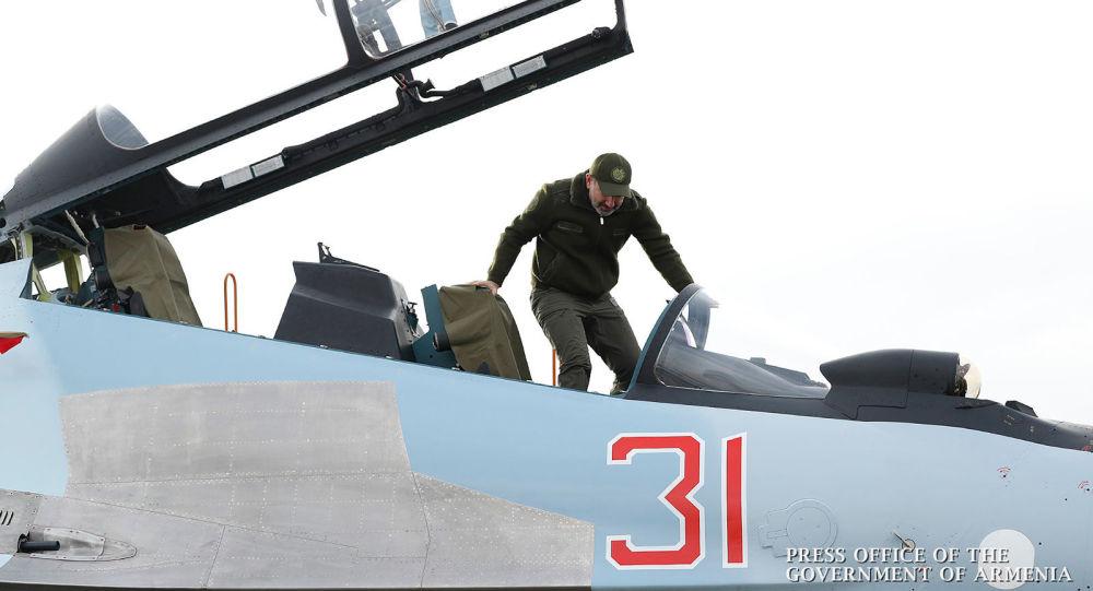 “Rusiyadan qırıcı aldıq, amma...” – Paşinyandan ETİRAF