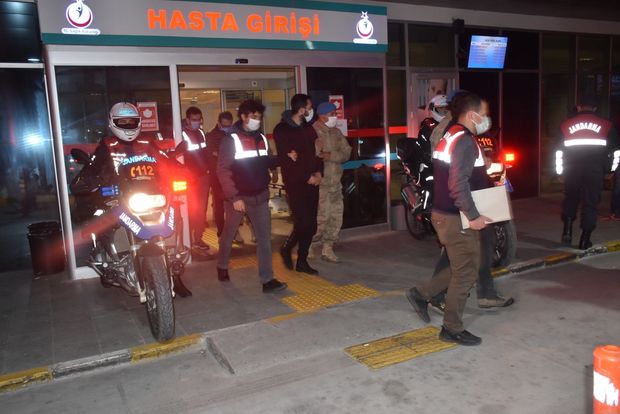 Türkiyədə FETO ilə əlaqəli yüzdən çox hərbçi həbs edildi