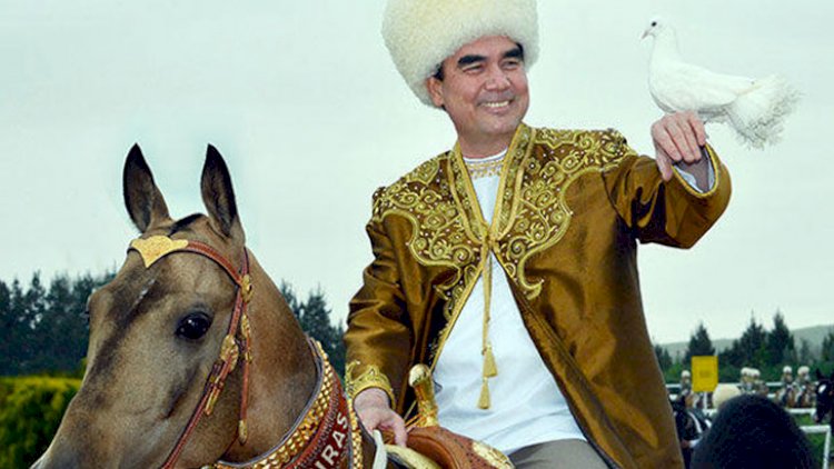 Türkmənistan prezidenti yeni mahnı yazdı - Video