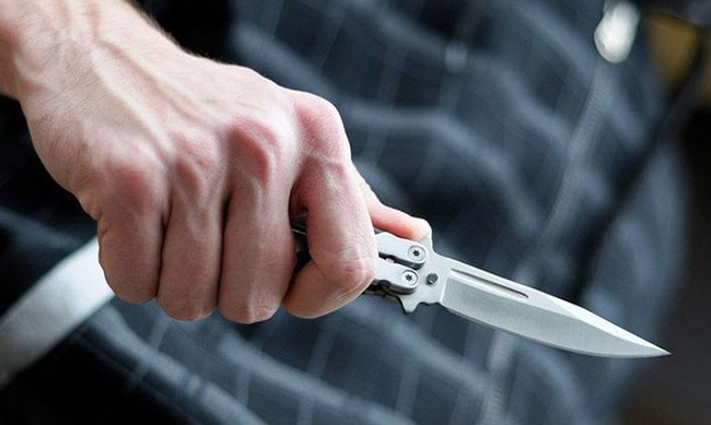 İki qardaşı  bıçaqlamaqda şübhəli bilinən şəxs saxlanıldı