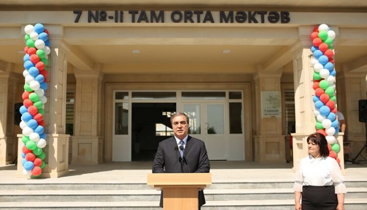 Sevda Sadıqova xaricdə olan şagirdləri sinifdən-sinifə necə keçirib?-FOTOFAKT