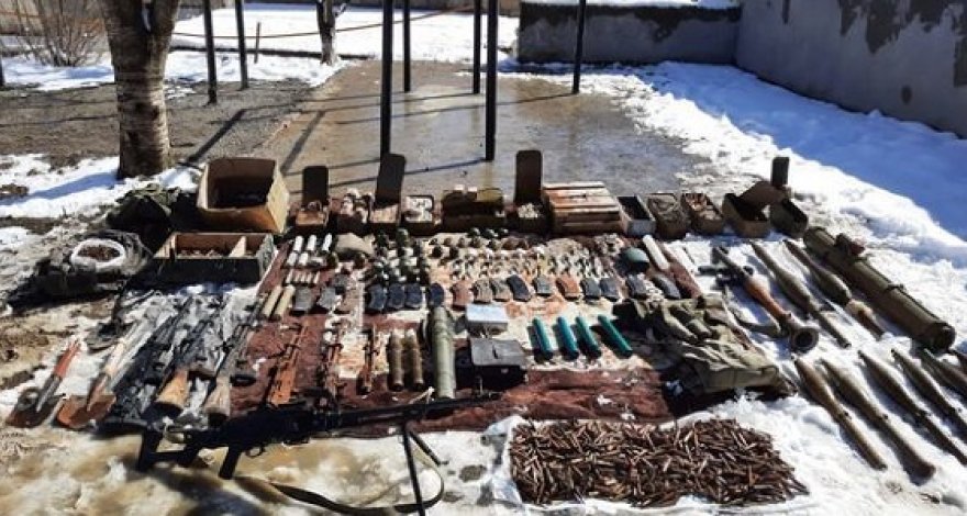 В Шуше обнаружено большое количество оставленных армянами боеприпасов