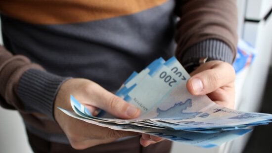 Maaşından pul tutulanlara VACİB XƏBƏR- Aprelin 1-dən...