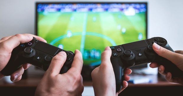 В Лянкяране чайный дом и игровой зал нарушали правила карантина