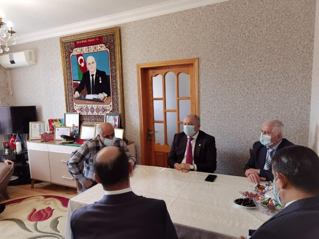 Suraxanı rayonunda şəhid ailələri mütəmadi olaraq ziyarət olunur - FOTOLAR