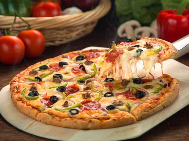 Ermənilərdən “halal” oğurluq: Lahmacun şəklində İtaliya yeməyi “erməni pizzası” - FOTO