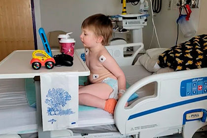 Сообразительная девочка спасла жизнь трехлетнему брату