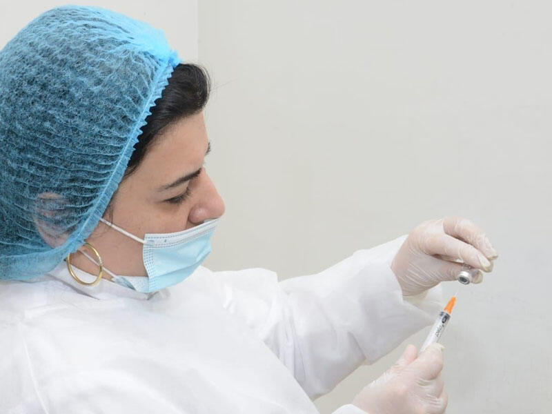 Bərdədə 11 mindən çox şəxsə vaksin vurulub