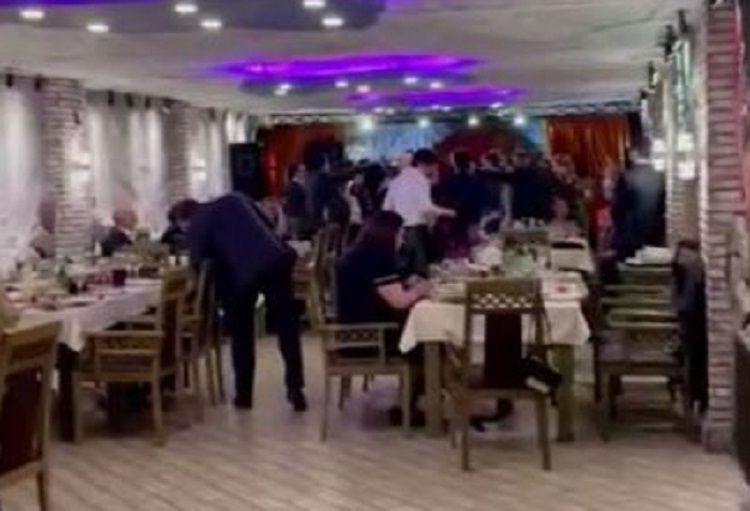 SON DƏQİQƏ: Bakıda polis 63 nəfəri saxlayıb - VİDEO