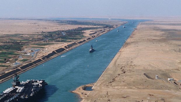 Süveyş kanalının bağlanması insan səhvinin nəticəsidir - AÇIQLAMA