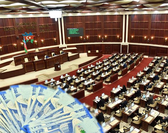 Deputat: “Ölkədən 1,1 milyard manat çıxaran yeddi bankın adı ictimailəşməlidir”