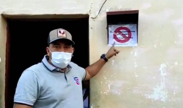 Koronavirusa yoluxan sakinlərin evləri xüsusi lövhələrlə işarələnir - VİDEO