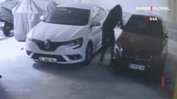 Türkiyədə atasıyla dalaşan gənc acığını onun rus sevgilisinin avtomobilindən çıxdı – VİDEO