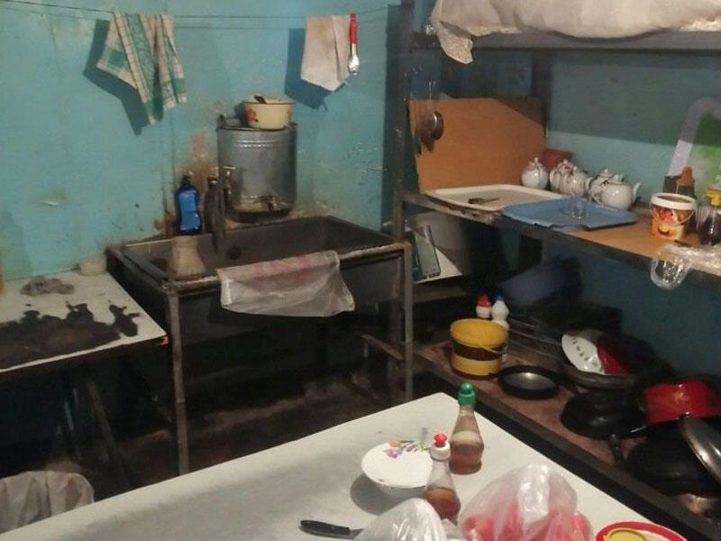 Azərbaycanda bu restoranın mətbəxini görənlər dəhşətə gəldi - FOTO