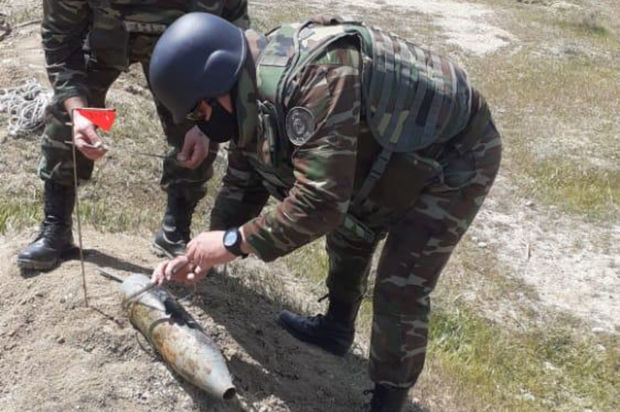 В Сумгайыте обнаружен артиллерийский снаряд