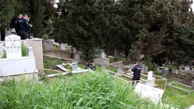 Dua etmək üçün getdiyi qəbirstanlıqda itmiş oğlunun meyitini tapdı - FOTO