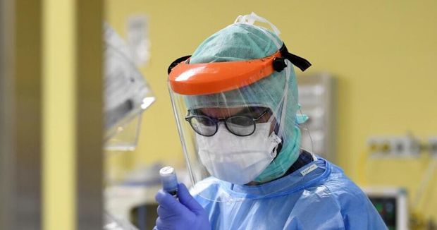 Daha bir pedaqoq koronavirusdan dünyasını dəyişdi - FOTO