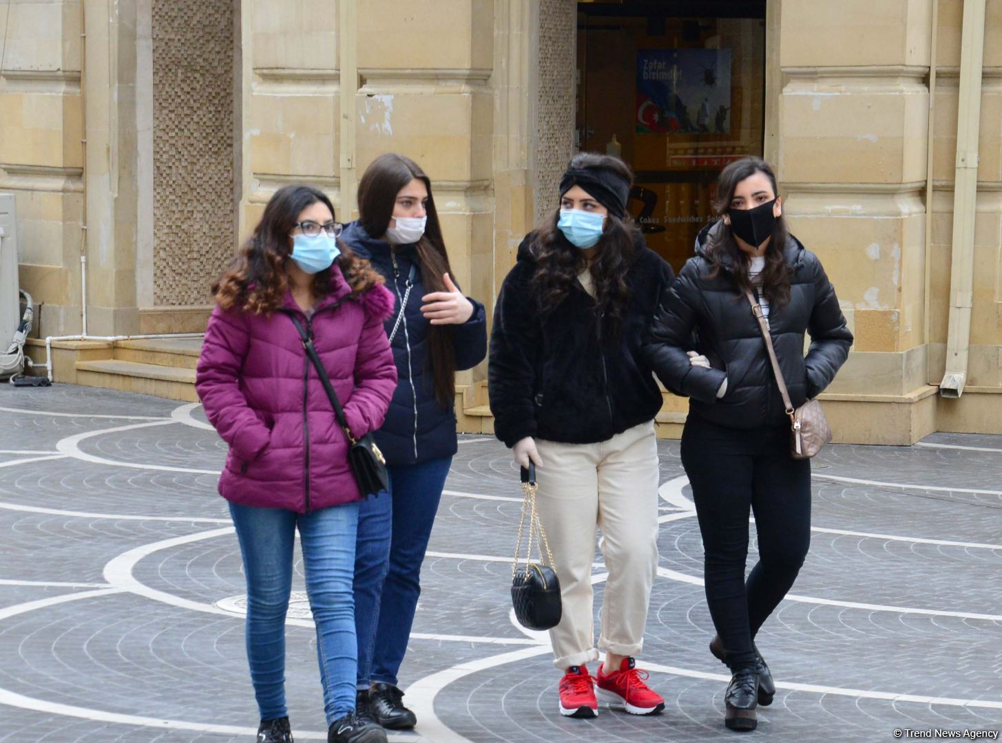 Maska taxan xanımlara xəbərdarlıq: Qətiyyən bunu etməyin! - VİDEO