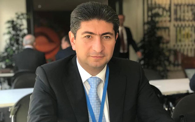 Nə sakinlər vecinədir, nə də qanunlar - Elşad Həsənov kimə arxayındır?