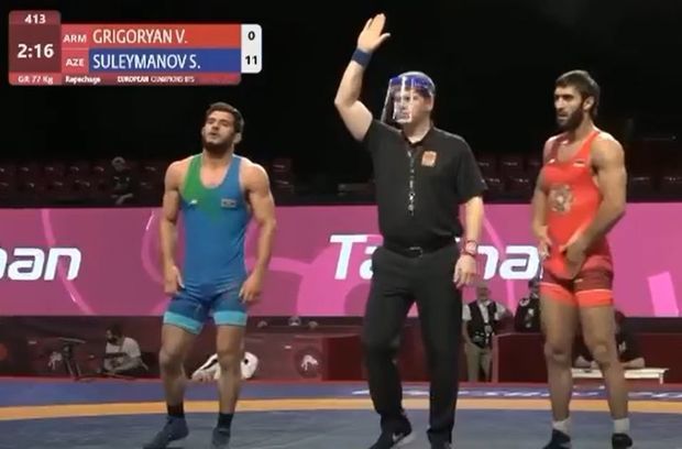 Азербайджанский борец одержал победу над армянским спортсменом - ВИДЕО