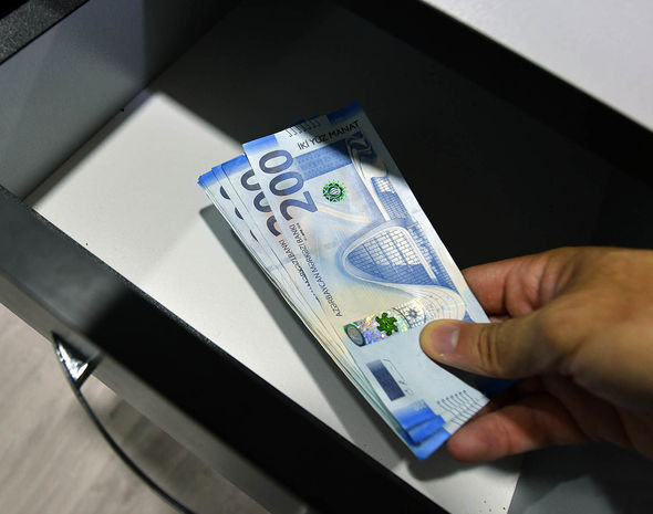 Azərbaycanda vəzifəli şəxslərin qanunsuz əməlləri ifşa edildi - RƏSMİ