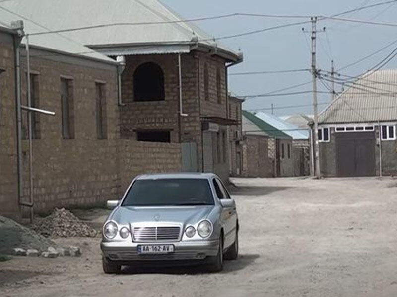 16 min ailənin yol və sənədsiz ev problemi