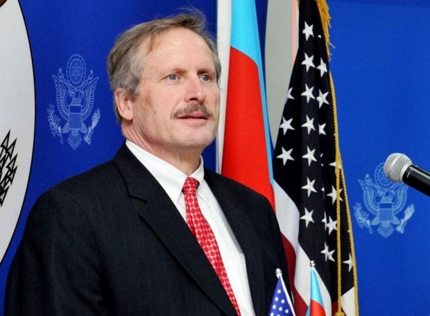 Роберт Секута: Байден работал напрямую с Ильхамом Алиевым - ИНТЕРВЬЮ ИЗ США