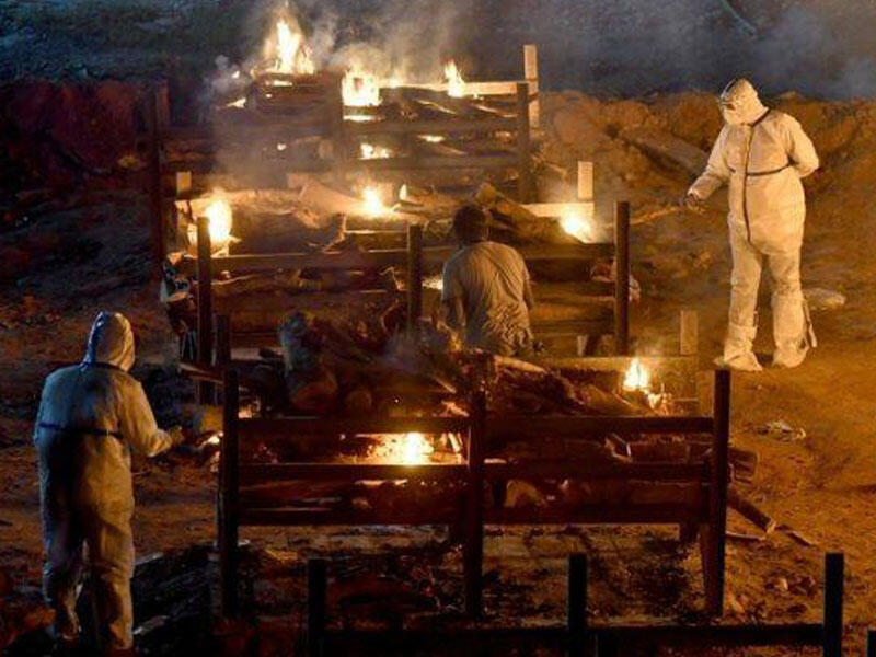 Hindistanda dəhşətli korona mənzərəsi - FOTOlar