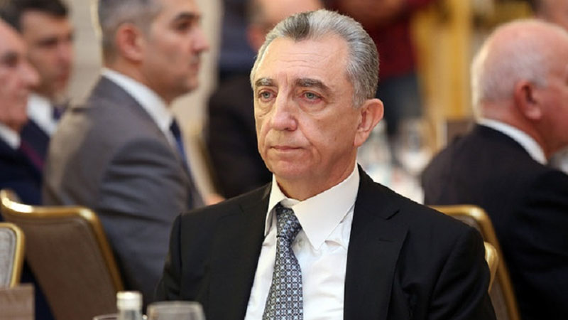 Eldar Əzizov Adil Vəliyevə irad tutdu